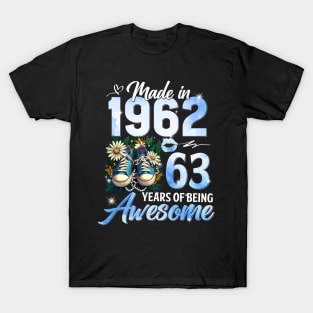 63rd Birthday Queen Made in 1962 Gifts 63 Years Old Floral T-Shirt